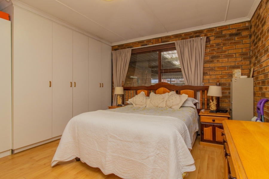 3 Bedroom Property for Sale in Kleinmond Western Cape